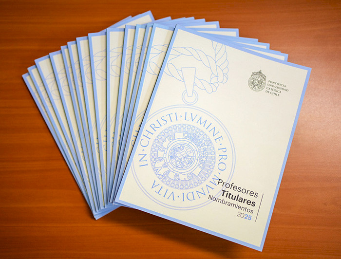 UC publica el primer libro de Profesores Titulares